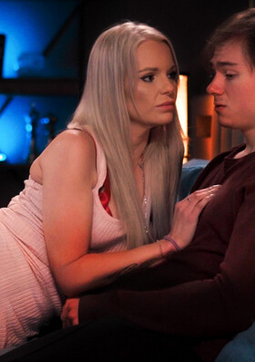 Моя похотливая мачеха 2